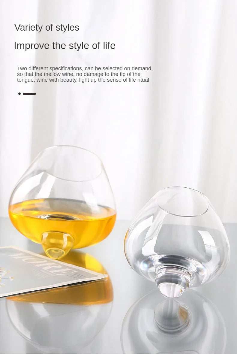 Cognac glasses, whiskey liquor glasses, household beer, red wine, glass of rock, tumbler, water glasses